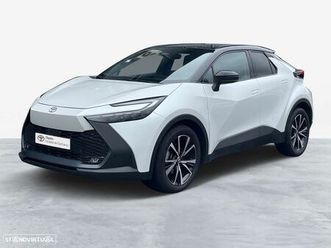 toyota c-hr 1.8 hybrid square collection
