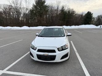 2016 chevrolet sonic · lt hatchback 4d