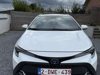 corolla sw hybrid 1.8 trek e-cvt