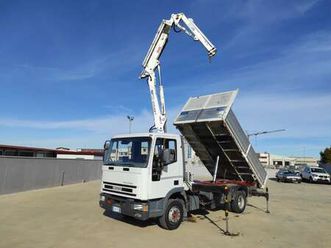 eurocargo con gru e cassone ribaltabile