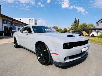 dodge challenger r/t black top