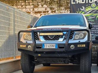 nissan pathfinder 2.5dci anno 2006 174cv