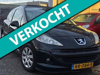 peugeot 207 - 1.4 xr nap apk pano dak 2 sleutels nette staat