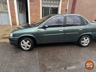 chevrolet corsa clasicc