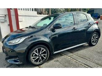 toyota yaris 1.5 hybrid 5 porte lounge tetto panor