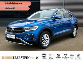 volkswagen t-roc life 1,5tsi dsg led rfk acc app-connect