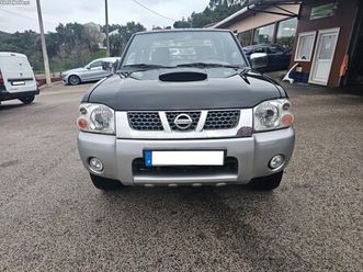 nissan navara d 22 2.5 di 4x4 novembro/03