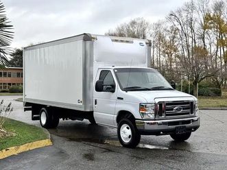 2019 ford econoline e-450 super duty 16-foot cube van with loadi