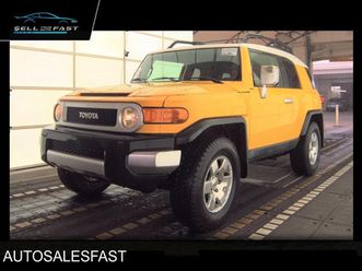 2007 toyota fj cruiser w/rear doors