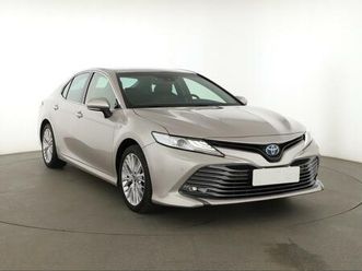 toyota camry 2.5 hybrid 160kw sedan - sedan benzin
