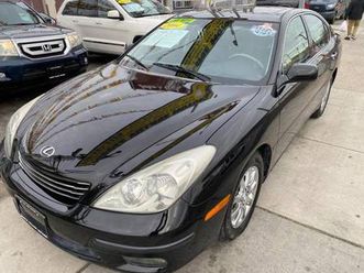don't miss out on our 2004 lexus es 330 with only 51,629 mile-queens