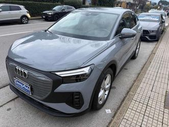 q4 e-tron q4 35 e-tron business advanced