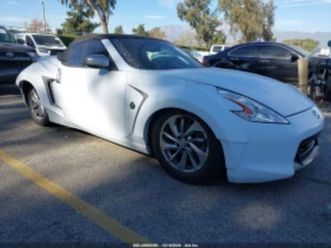 nissan 370z 3.7l v-6 dohc, vvt, 332hp rear wheel drive ≫ 2011 • 9 100 eur • id