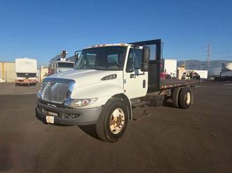 2012 international durastar 4300 18ft rollback flatbed