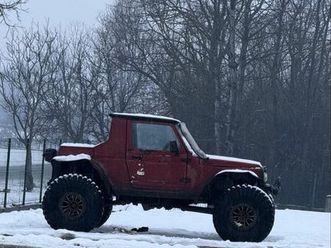 suzuki samurai. targu jiu