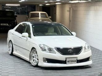 toyota crown grs202 3.0 v6 royal saloon jdm vip style petrol automatic
