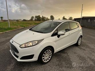 ford fiesta 1.4 5p. bz.- gpl titanium