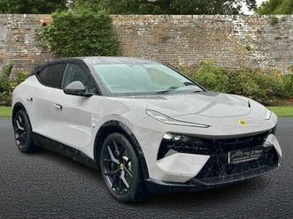 lotus eletre 112kwh r suv 5dr electric auto 4wd (dual motor) (917 ps)