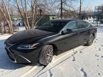 lexus es series an. 2021