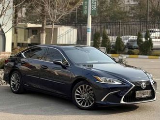 lexus es series an. 2019