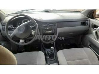 chevrolet optra essence 2006 à salé