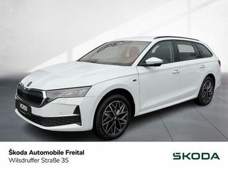 skoda octavia combi tour 2,0 tdi dsg *acc ahzv matrix*