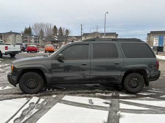 2005 trailblazer ext with the 5.3 and third-row