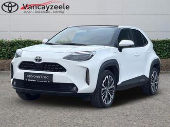 toyota yaris cross elagant panoroof cam gps sens v a