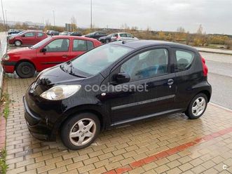 peugeot 107 1.0i rcline