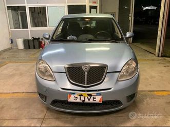 lancia ypsilon 2008
