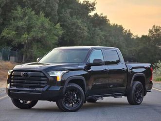 toyota tundra sr5 2024 // v6 twin turbo // orginal paint // perfect condition // low mileage