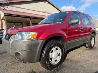 2007 ford escape xls - 2.3 i4 - 4wd - only 68,000 miles!