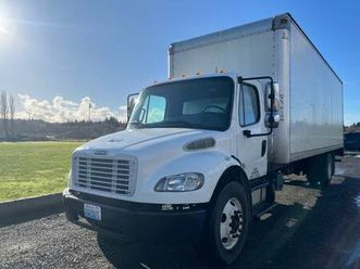 2015 m2 106 freightliner 26’ box truck