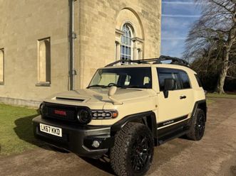 toyota fj cruiser over £10k of upgrades. ulez. suv 2018, 25094 miles, £39995 - 33086770 - exchangeandmart.co.uk