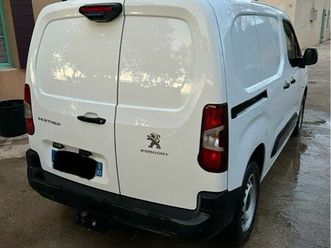 peugeot partner fourgon standard 650kg 110cv