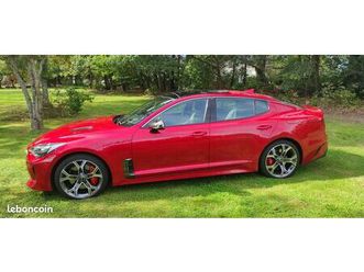 kia stinger gt 3.3 v6 bi turbo 370 c