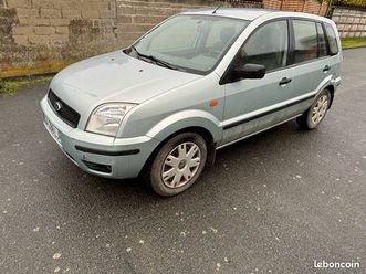 ford fusion 1,4i essence 106000 kms