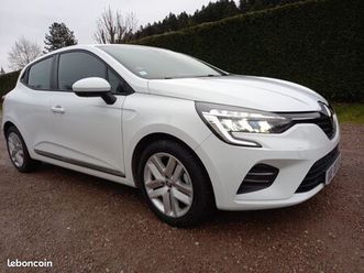 clio v ste 1.6 e-tech 140 gps seulement 15619 kms garantie 12 mois partout