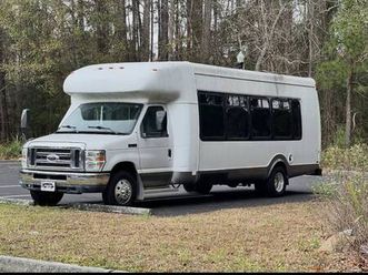 2012 ford e450 startrans 27’