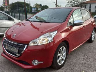 peugeot 208 1.2 vti 82 ch / style