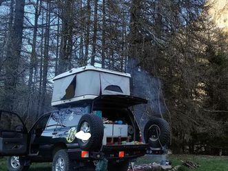 toyota land cruiser hdj 100 – boîte auto 5 vitesses (2003) – intérieur cuir – équipé bivouac