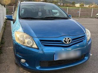 toyota auris sport-line