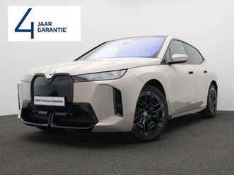 m60 - m sport pro - sky lounge - harman-kardon