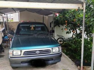 toyota hilux 2001 4x2