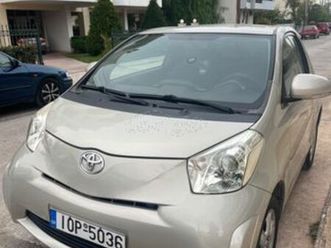 toyota iq 2010