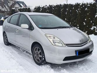 toyota prius 1.5 vvt-i sol