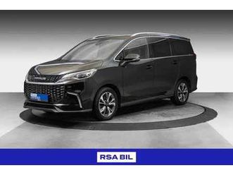 ryggekamera,bluetooth,park sensor fremme og bak