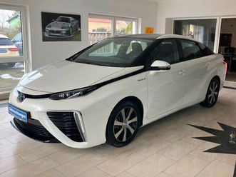 toyota mirai h2 fuelcell wasserstoff led assistenten