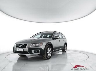 2.4 d5 20v (185cv) cat awd momentum - per operator