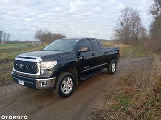 toyota tundra 5.7 4x4 double cab sr5